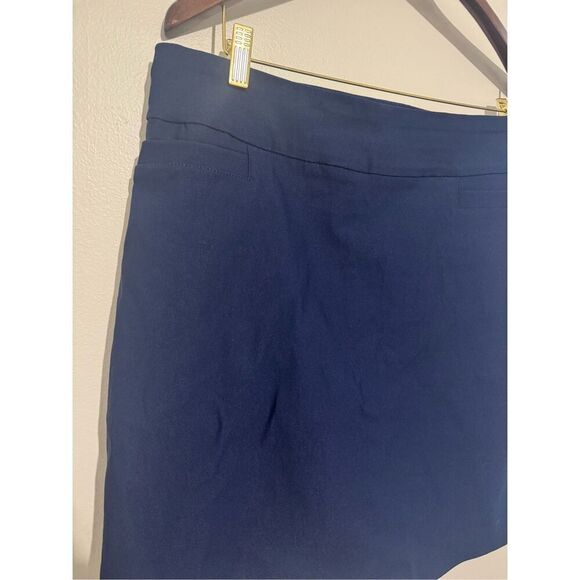 Kim Rogers Women's Skirt With Shorts Skort Size 14 With Tummy Control Navy Blue - Picture 2 of 9